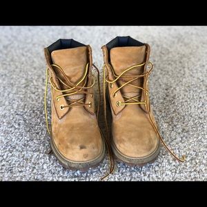 Timberland Big Kid 6-hole boots 4.5